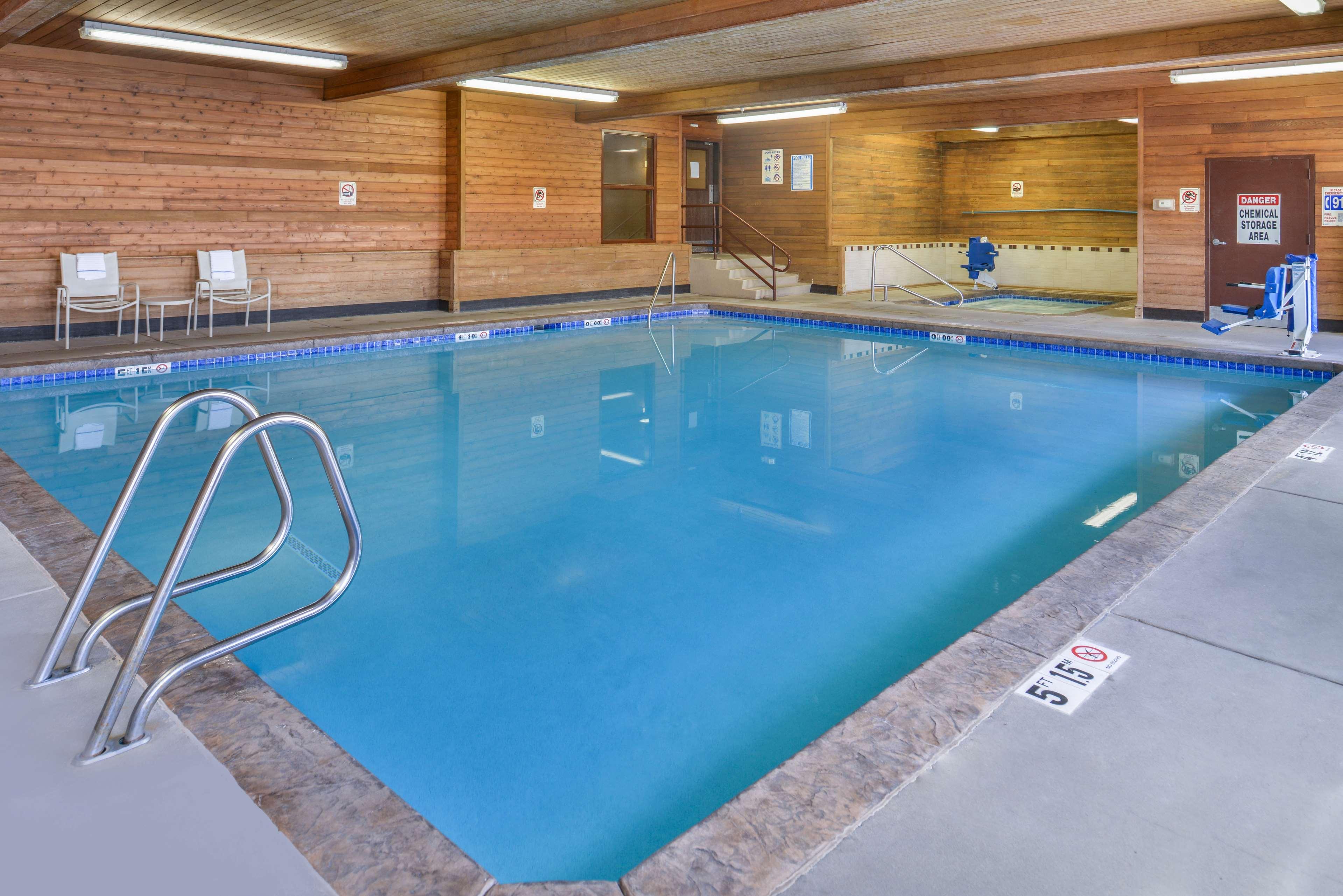 Best Western Plus Rama Inn Redmond Exterior foto